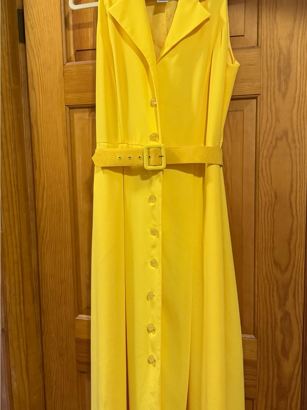 Evan Picone Sunny Yellow Sleeveless Button-Front Midi Dress with Belt